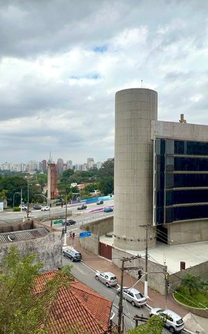 Apartamento à venda com 126m², 3 quartos e 2 vagas Apartamento à venda com 126m², 3 quartos e 2 vagasVista da varanda da sala