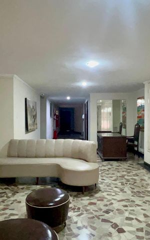 Apartamento à venda com 126m², 3 quartos e 2 vagas Apartamento à venda com 126m², 3 quartos e 2 vagasHall de entrada