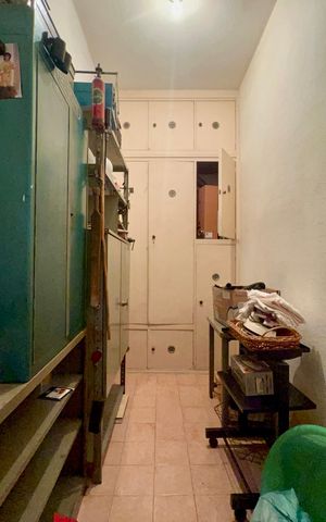Apartamento à venda com 126m², 3 quartos e 2 vagas Apartamento à venda com 126m², 3 quartos e 2 vagasQuarto de Serviço