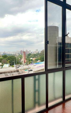 Apartamento à venda com 126m², 3 quartos e 2 vagas Apartamento à venda com 126m², 3 quartos e 2 vagasVaranda da sala