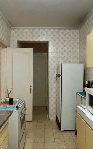 Apartamento à venda com 126m², 3 quartos e 2 vagas Apartamento à venda com 126m², 3 quartos e 2 vagasCozinha