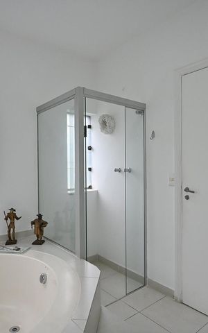 Casa para alugar com 690m², 6 quartos e 5 vagasBanheiro Suíte 1