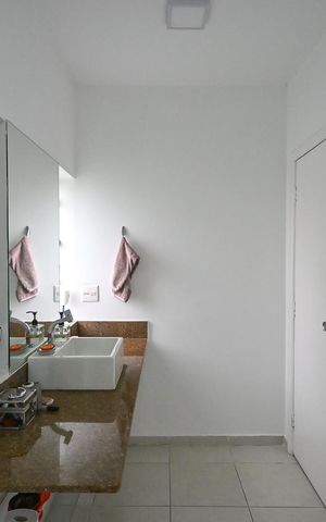 Casa para alugar com 690m², 6 quartos e 5 vagasBanheiro Suíte 2
