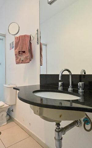 Casa para alugar com 690m², 6 quartos e 5 vagasBanheiro 1