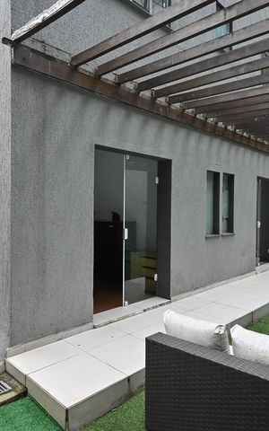 Casa para alugar com 690m², 6 quartos e 5 vagasVaranda do Quarto 2
