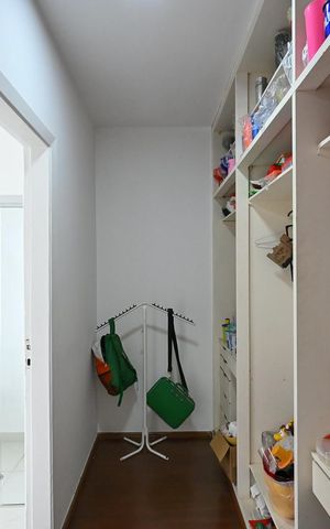 Casa para alugar com 690m², 6 quartos e 5 vagasArmário da Suíte 1