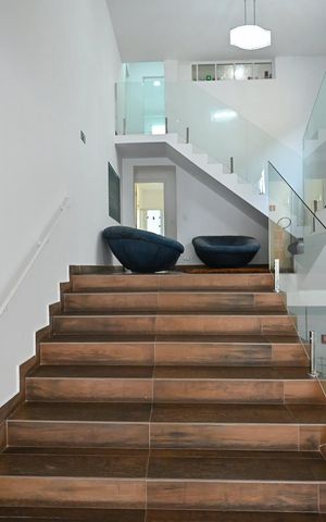 Casa para alugar com 690m², 6 quartos e 5 vagasHall de Entrada