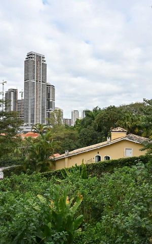 Casa para alugar com 690m², 6 quartos e 5 vagasVista da Suíte 2