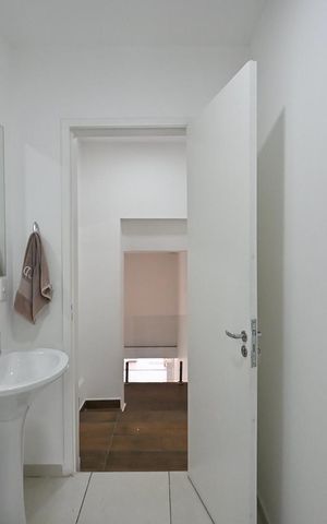 Casa para alugar com 690m², 6 quartos e 5 vagasBanheiro 2