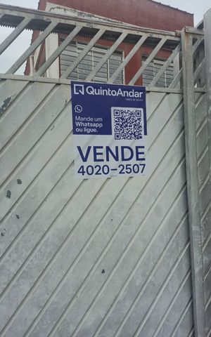 Casa à venda com 269m², 8 quartos e 4 vagas Casa à venda com 269m², 8 quartos e 4 vagasPlaca