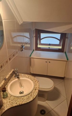 Casa à venda com 141m², 3 quartos e 2 vagas Casa à venda com 141m², 3 quartos e 2 vagasBanheiro