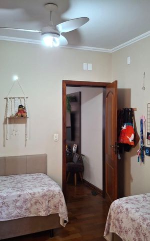 Casa à venda com 141m², 3 quartos e 2 vagas Casa à venda com 141m², 3 quartos e 2 vagasQuarto