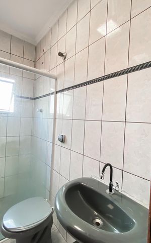 Casa para alugar com 150m², 3 quartos e 2 vagas Casa para alugar com 150m², 3 quartos e 2 vagasBanheiro