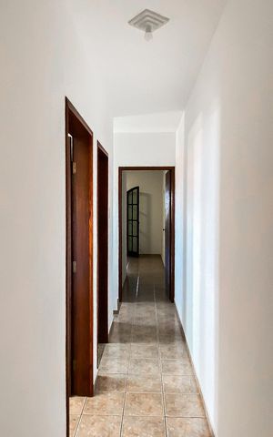 Casa para alugar com 150m², 3 quartos e 2 vagas Casa para alugar com 150m², 3 quartos e 2 vagasCorredor