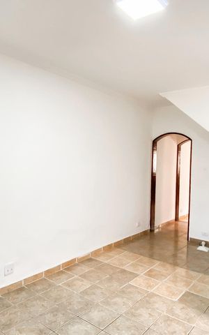 Casa para alugar com 150m², 3 quartos e 2 vagas Casa para alugar com 150m², 3 quartos e 2 vagasSala