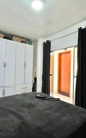 Casa à venda com 638m², 8 quartos e 4 vagas Casa à venda com 638m², 8 quartos e 4 vagasQuarto 2 - Casa 2