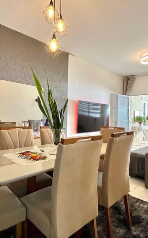 Casa à venda com 638m², 8 quartos e 4 vagas Casa à venda com 638m², 8 quartos e 4 vagasSala - Casa 1