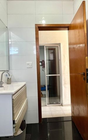 Casa à venda com 638m², 8 quartos e 4 vagas Casa à venda com 638m², 8 quartos e 4 vagasBanheiro Corredor - Casa 2