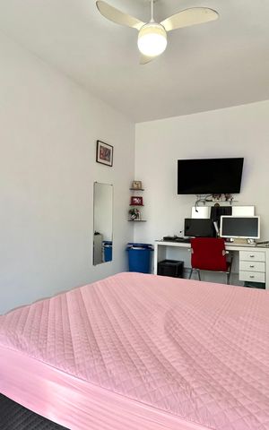 Casa à venda com 638m², 8 quartos e 4 vagas Casa à venda com 638m², 8 quartos e 4 vagasQuarto 3 - Casa 1