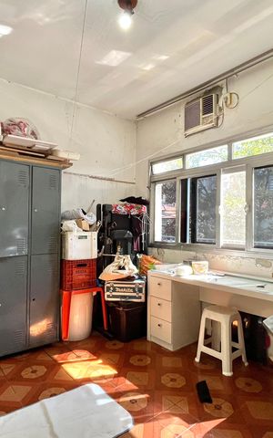 Casa à venda com 638m², 8 quartos e 4 vagas Casa à venda com 638m², 8 quartos e 4 vagasQuarto 3 - Casa 2