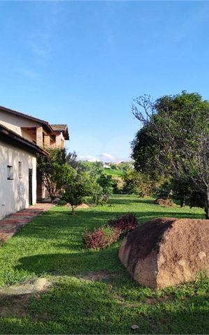 Casa de condomínio à venda com 460m², 4 quartos e 3 vagas