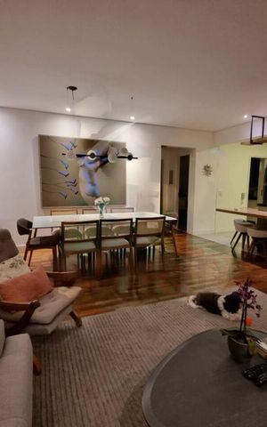 Apartamento à venda com 128m², 3 quartos e 1 vaga
