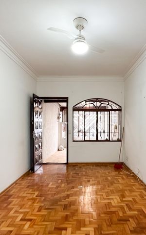 Casa à venda com 92m², 2 quartos e 1 vaga Casa à venda com 92m², 2 quartos e 1 vagaSala