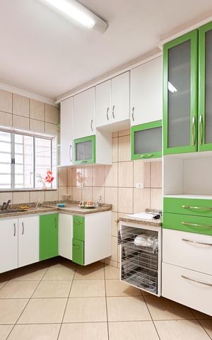 Casa à venda com 92m², 2 quartos e 1 vaga Casa à venda com 92m², 2 quartos e 1 vagaCozinha