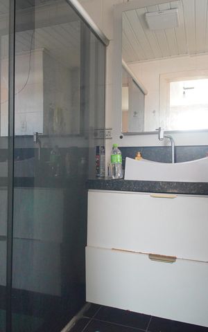 Casa à venda com 292m², 1 quarto e 4 vagasBanheiro