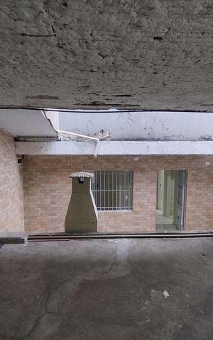 Casa à venda com 70m², 2 quartos e 1 vaga Casa à venda com 70m², 2 quartos e 1 vagaGaragem