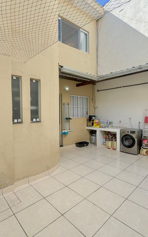 Casa à venda com 249m², 5 quartos e 2 vagas