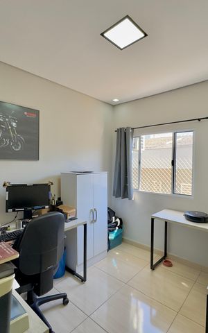 Casa à venda com 249m², 5 quartos e 2 vagas