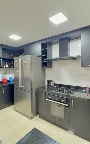 Casa à venda com 249m², 5 quartos e 2 vagas