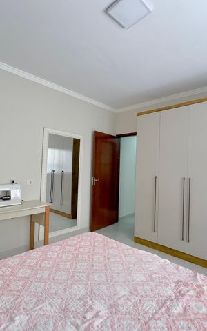 Casa à venda com 249m², 5 quartos e 2 vagas