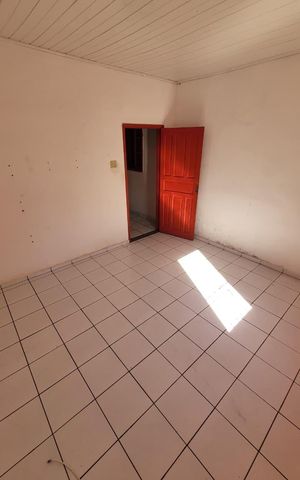 Casa à venda com 240m², 2 quartos e 2 vagas Casa à venda com 240m², 2 quartos e 2 vagasQuarto