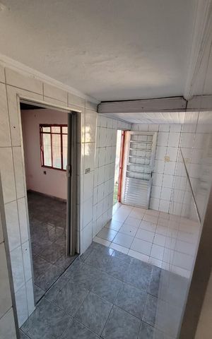Casa à venda com 240m², 2 quartos e 2 vagas Casa à venda com 240m², 2 quartos e 2 vagasÁrea de serviço