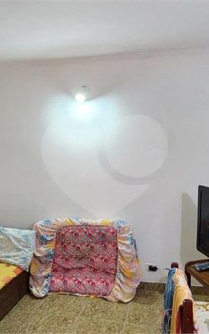Casa à venda com 260m², 4 quartos e sem vaga