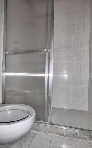 Apartamento à venda com 81m², 3 quartos e 1 vaga Apartamento à venda com 81m², 3 quartos e 1 vagaBanheiro Social