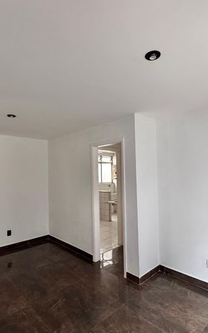 Apartamento à venda com 81m², 3 quartos e 1 vaga Apartamento à venda com 81m², 3 quartos e 1 vagaSala