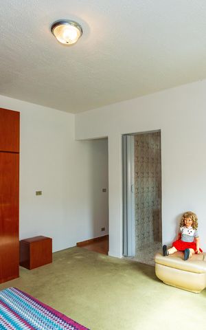 Casa à venda com 120m², 3 quartos e 2 vagas Casa à venda com 120m², 3 quartos e 2 vagasSuíte