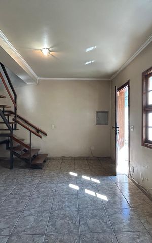 Casa para alugar com 167m², 3 quartos e sem vaga Casa para alugar com 167m², 3 quartos e sem vagaSala