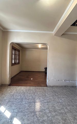 Casa para alugar com 167m², 3 quartos e sem vaga Casa para alugar com 167m², 3 quartos e sem vagaSala