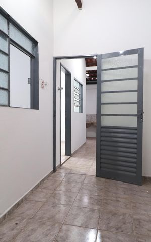 Casa para alugar com 50m², 2 quartos e sem vagaDispensa