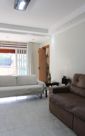 Casa à venda com 160m², 3 quartos e 3 vagasSala