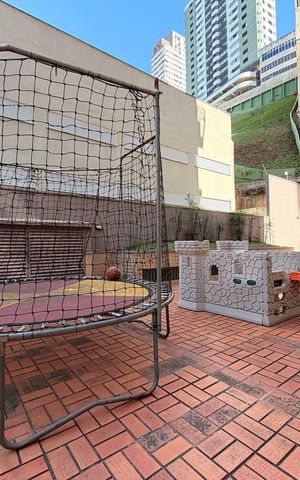 Apartamento à venda com 180m², 4 quartos e 3 vagasÁrea comum - Playground