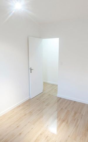 Apartamento à venda com 54m², 2 quartos e 1 vaga Apartamento à venda com 54m², 2 quartos e 1 vagaSala