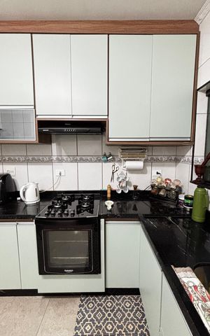 Casa à venda com 180m², 4 quartos e 2 vagas Casa à venda com 180m², 4 quartos e 2 vagasCozinha