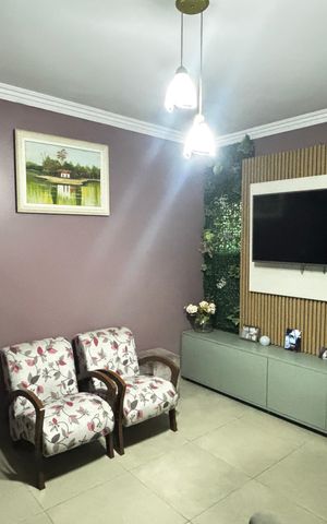 Casa à venda com 180m², 4 quartos e 2 vagas Casa à venda com 180m², 4 quartos e 2 vagasSala