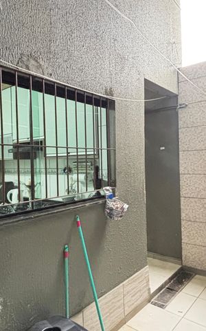 Casa à venda com 180m², 4 quartos e 2 vagas Casa à venda com 180m², 4 quartos e 2 vagasQuintal