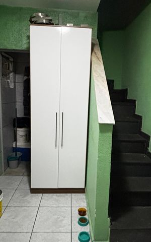Casa à venda com 180m², 4 quartos e 2 vagas Casa à venda com 180m², 4 quartos e 2 vagasÁrea de Serviço